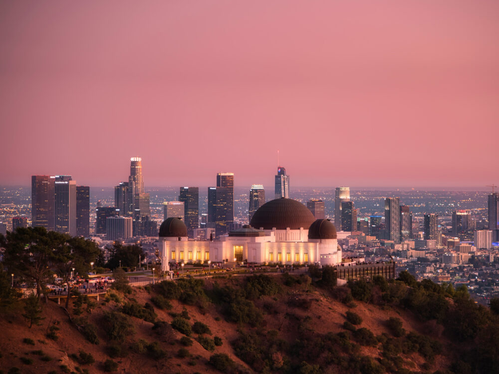Venti Views. Griffith Observatory and sunset. (https://unsplash.com/photos/oaPkwKZrpSw) Free to use under the Unsplash License